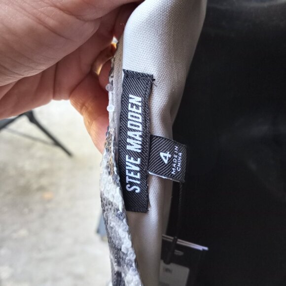 Steve Madden Women's Apparel Elenora Dress - Size: 4 - Picture 8 of 11